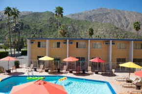 Гостиница Delos Reyes Palm Springs  Палм-Спрингс
